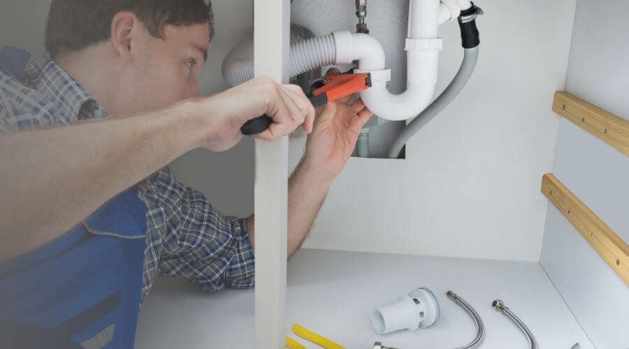 Local water heater installation in Marissa, IL